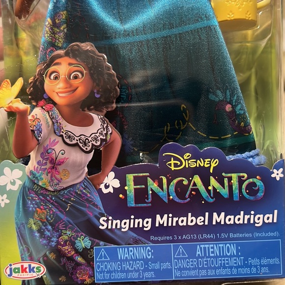 Singing Mirabel Madrigal 🍁FallSale🍂 - Picture 3 of 3